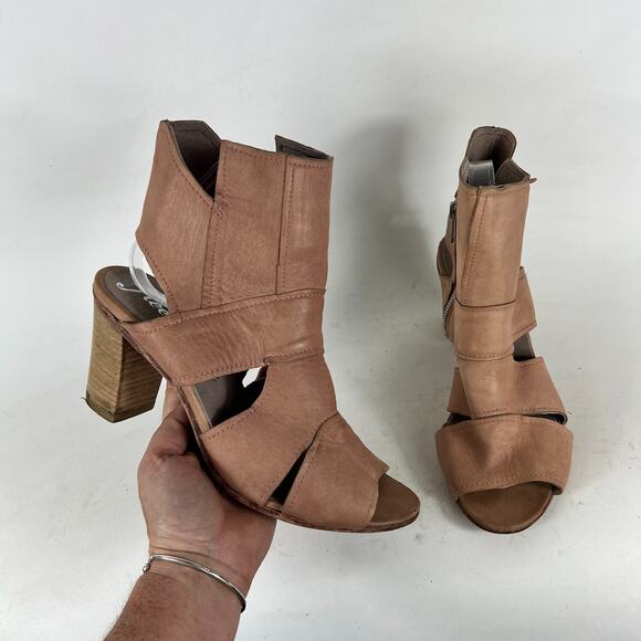 Free People Effie Sandals Womens 9 Brown Leather Block Heel Open Toe Preppy - Picture 1 of 10